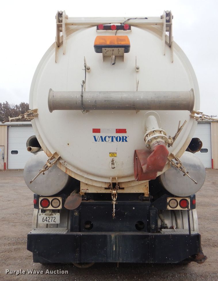 image for item FJ9882 1995 Ford L8000 sewer rodder truck