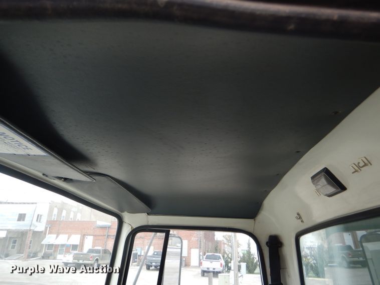 image for item FJ9882 1995 Ford L8000 sewer rodder truck