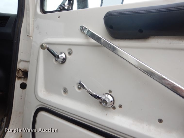 image for item FJ9882 1995 Ford L8000 sewer rodder truck