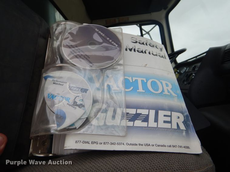 image for item FJ9882 1995 Ford L8000 sewer rodder truck