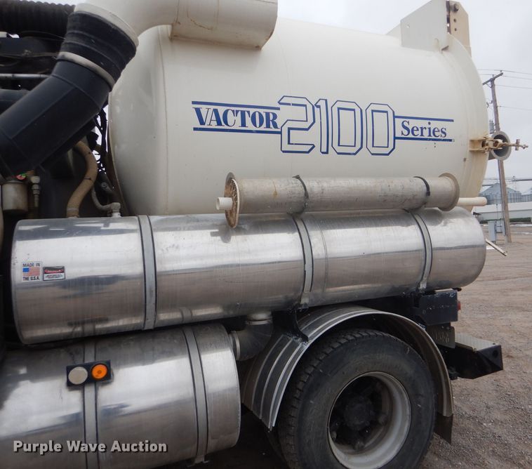 image for item FJ9882 1995 Ford L8000 sewer rodder truck