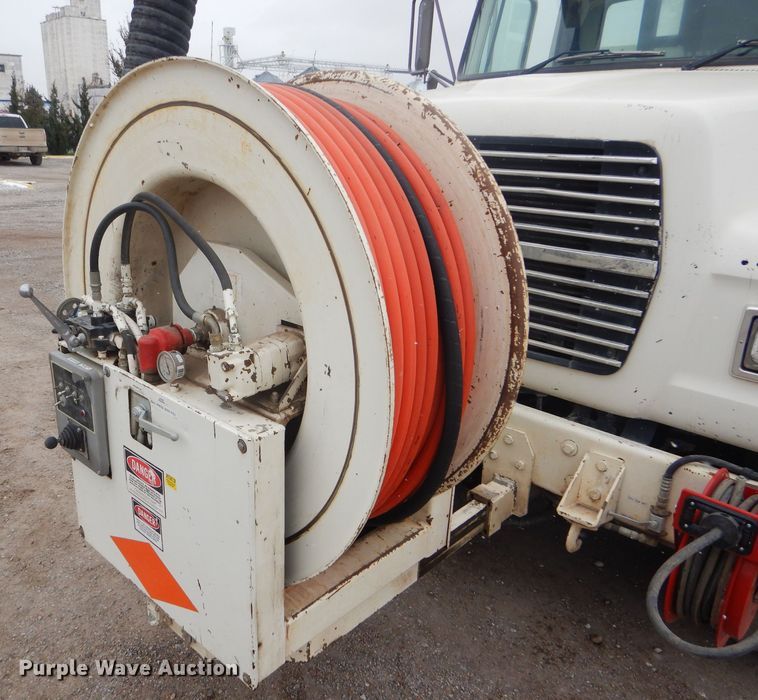 image for item FJ9882 1995 Ford L8000 sewer rodder truck