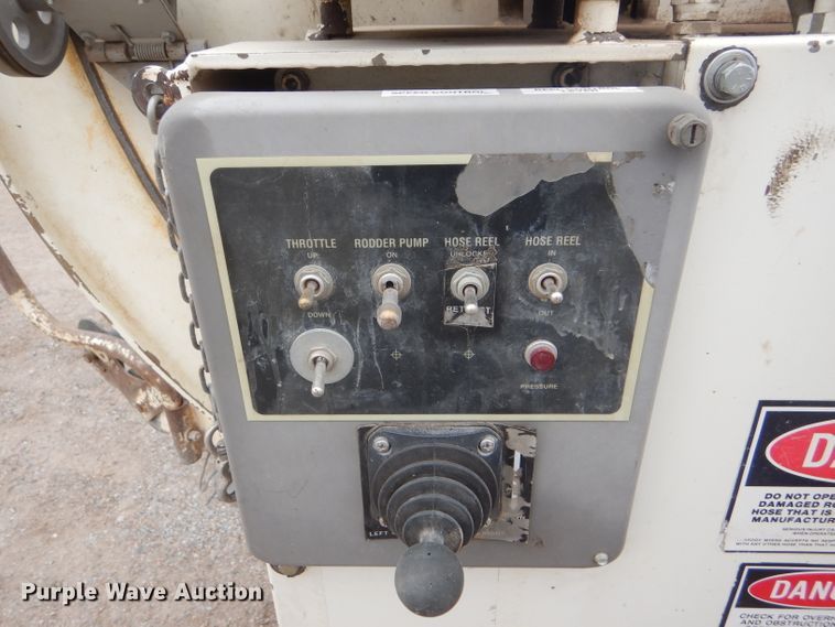 image for item FJ9882 1995 Ford L8000 sewer rodder truck