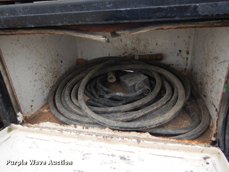 image for item FJ9882 1995 Ford L8000 sewer rodder truck