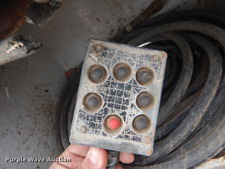 image for item FJ9882 1995 Ford L8000 sewer rodder truck