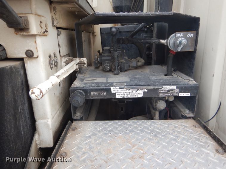 image for item FJ9882 1995 Ford L8000 sewer rodder truck