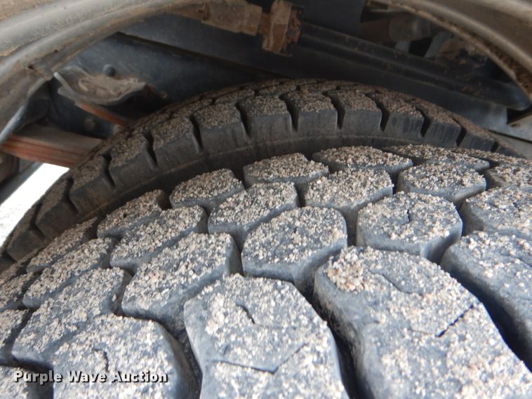 image for item FJ9882 1995 Ford L8000 sewer rodder truck