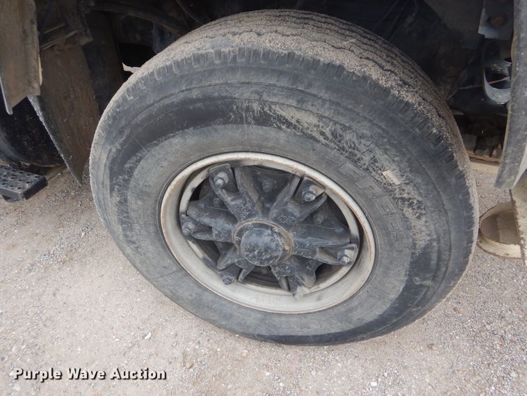 image for item FJ9882 1995 Ford L8000 sewer rodder truck