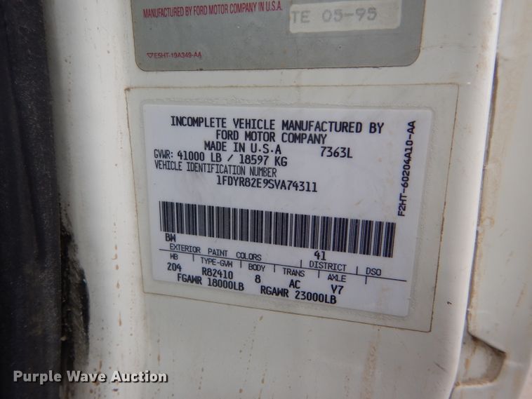 image for item FJ9882 1995 Ford L8000 sewer rodder truck