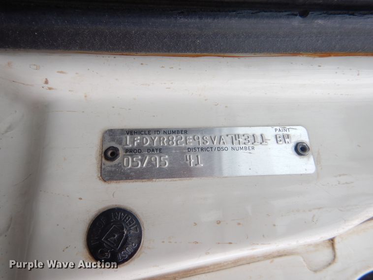 image for item FJ9882 1995 Ford L8000 sewer rodder truck