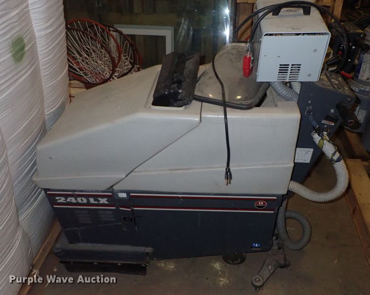 image for item FK9608 (2) floor machines