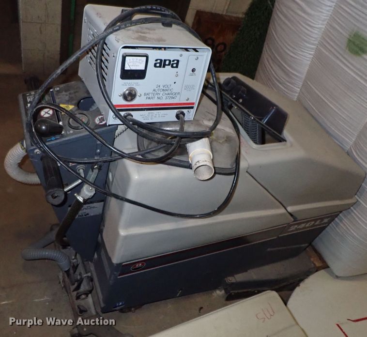 image for item FK9608 (2) floor machines