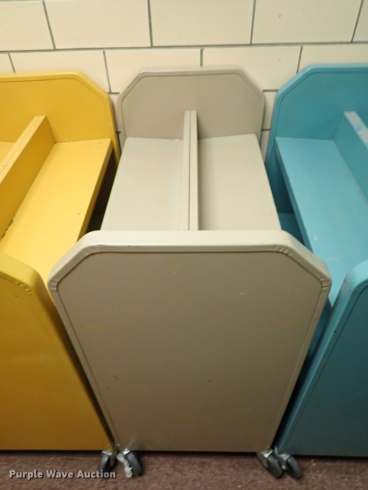 image for item FK9618 (18) book carts