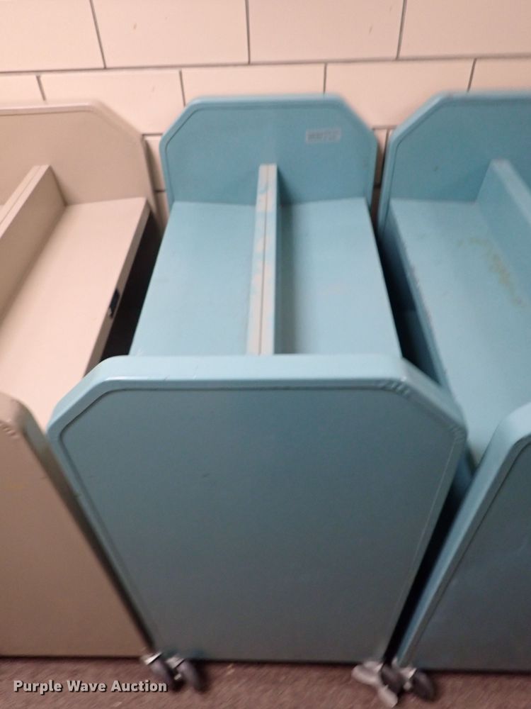 image for item FK9618 (18) book carts