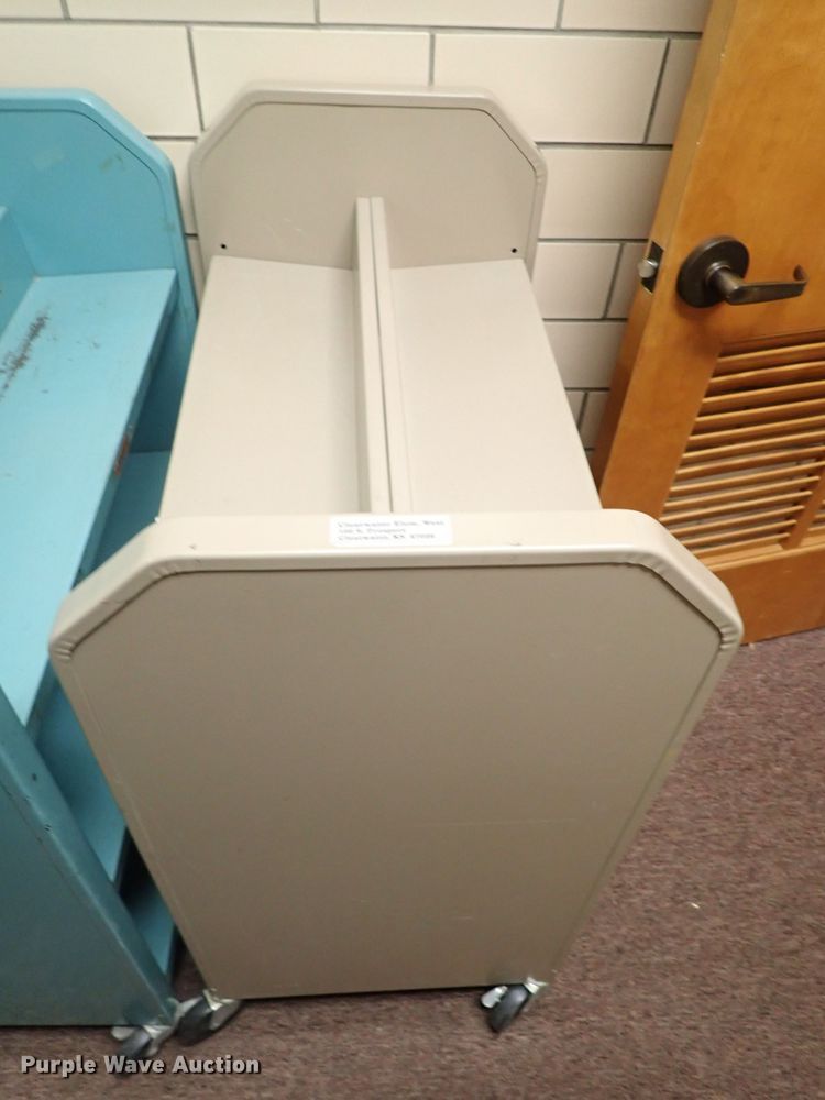 image for item FK9618 (18) book carts