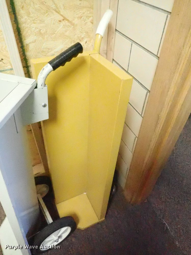 image for item FK9618 (18) book carts