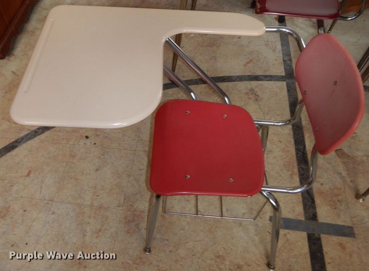 image for item FK9974 Approximately 75 desks