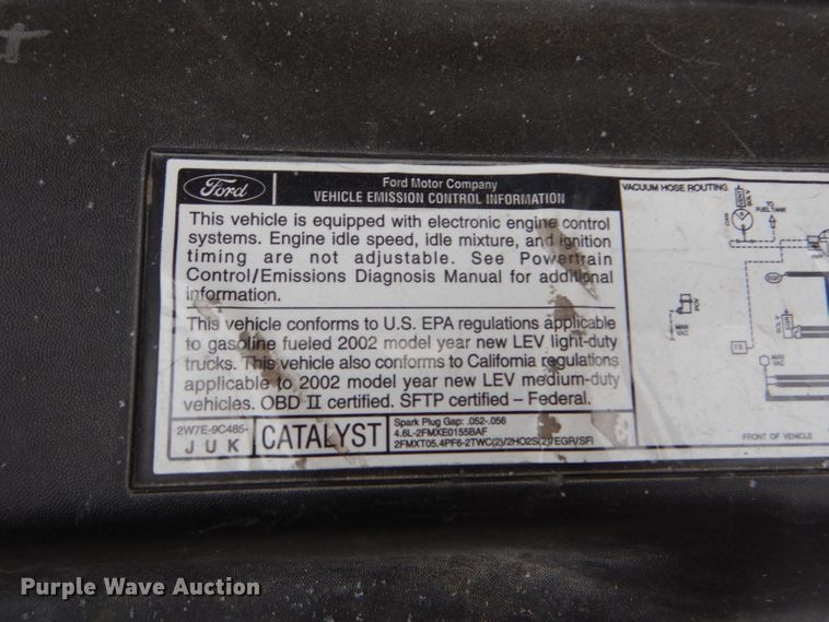 image for item FT9743 2002 Ford F150 Lariat SuperCrew pickup truck