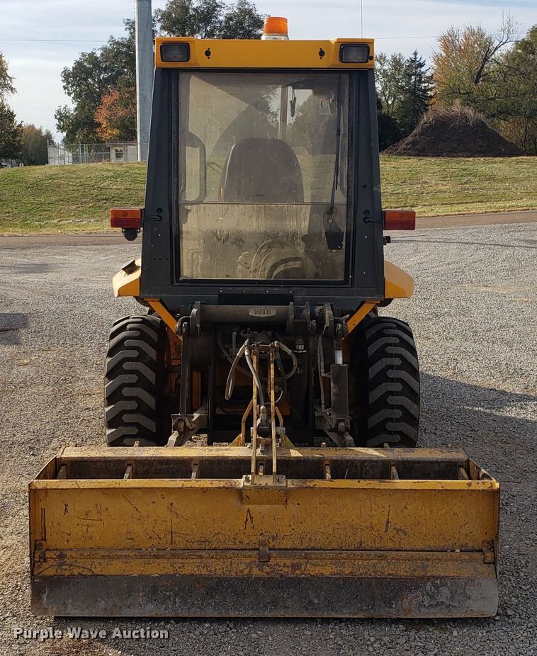 image for item FW9539 1995 JCB 210SL landscape tractor