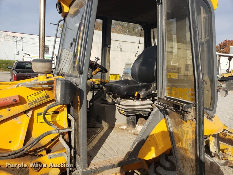 image for item FW9539 1995 JCB 210SL landscape tractor