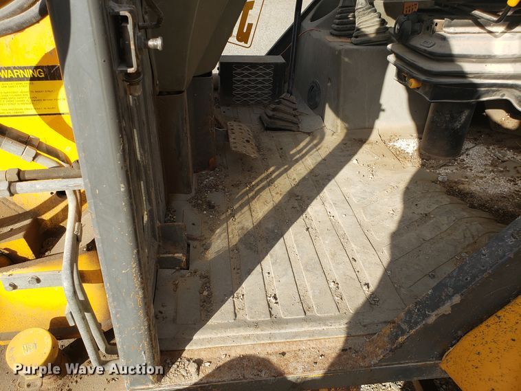 image for item FW9539 1995 JCB 210SL landscape tractor