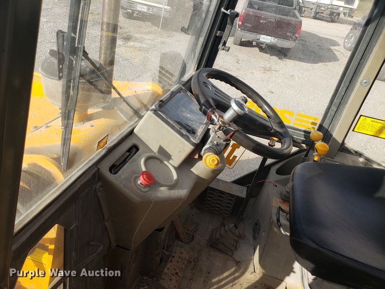 image for item FW9539 1995 JCB 210SL landscape tractor