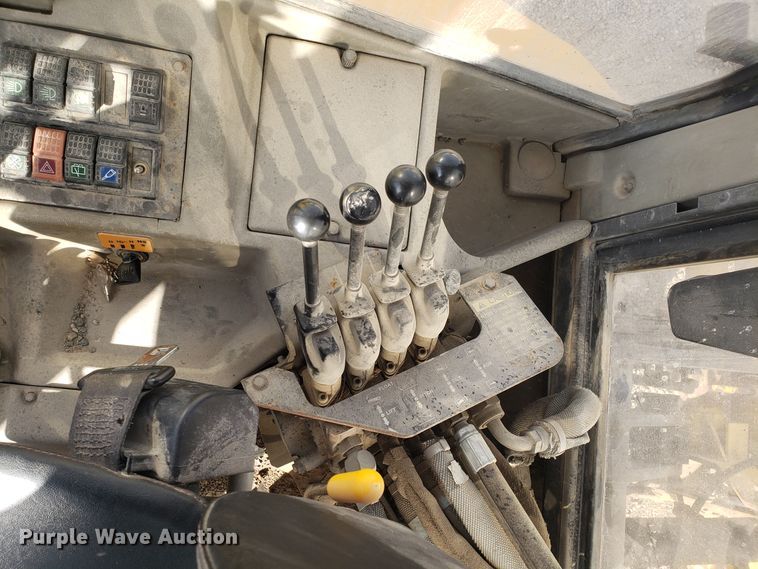 image for item FW9539 1995 JCB 210SL landscape tractor