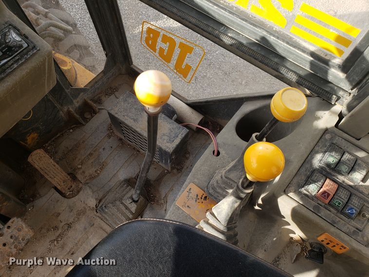 image for item FW9539 1995 JCB 210SL landscape tractor