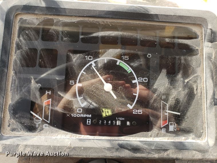 image for item FW9539 1995 JCB 210SL landscape tractor