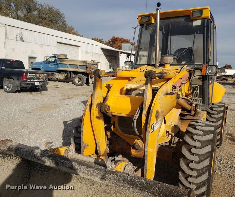 image for item FW9539 1995 JCB 210SL landscape tractor