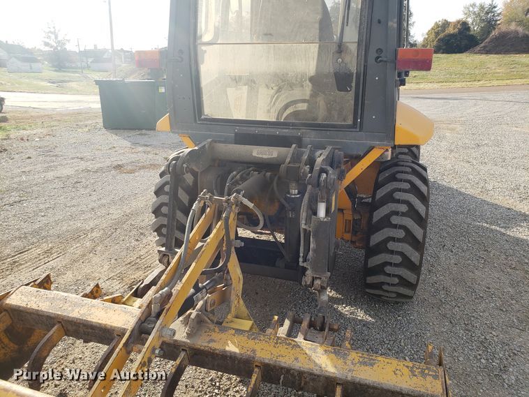 image for item FW9539 1995 JCB 210SL landscape tractor