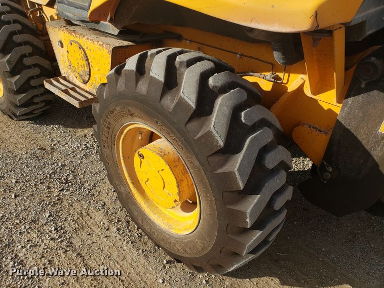 image for item FW9539 1995 JCB 210SL landscape tractor