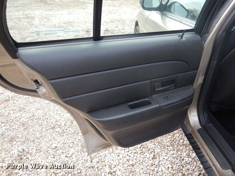 image for item GC9392 2011 Ford Crown Victoria Police Interceptor