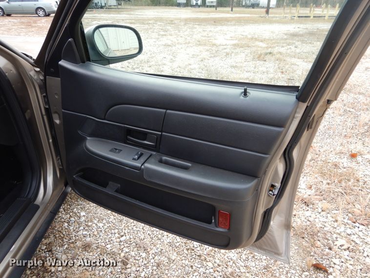 image for item GC9392 2011 Ford Crown Victoria Police Interceptor