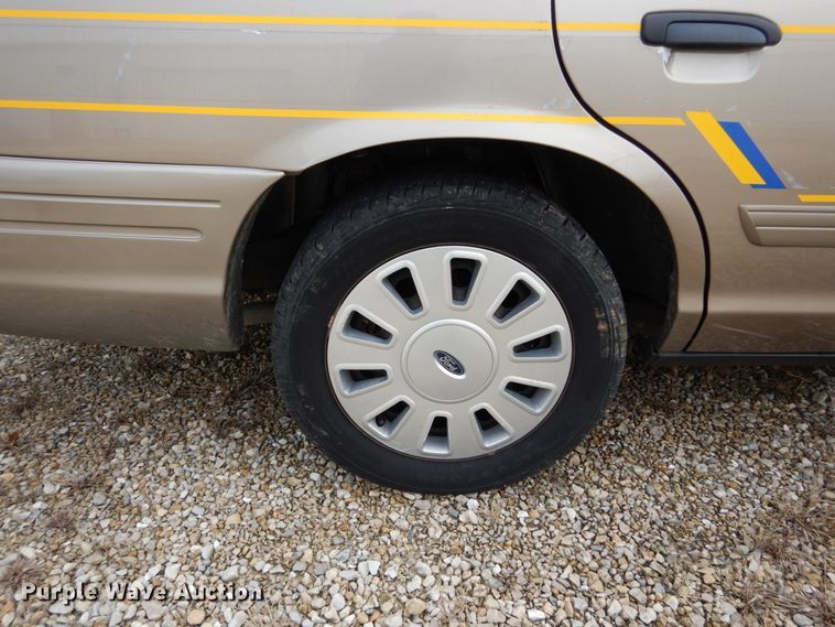 image for item GC9392 2011 Ford Crown Victoria Police Interceptor