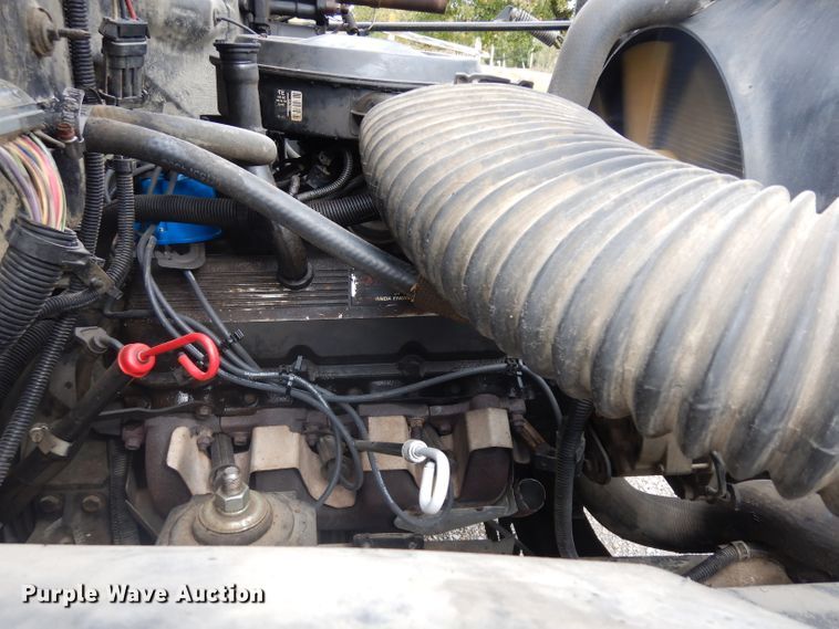 image for item GI9466 1991 GMC TopKick bucket truck