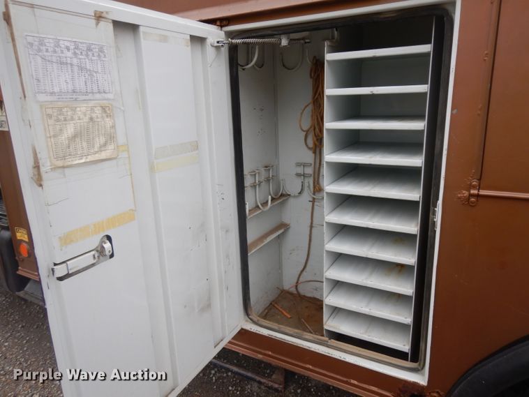 image for item GI9466 1991 GMC TopKick bucket truck