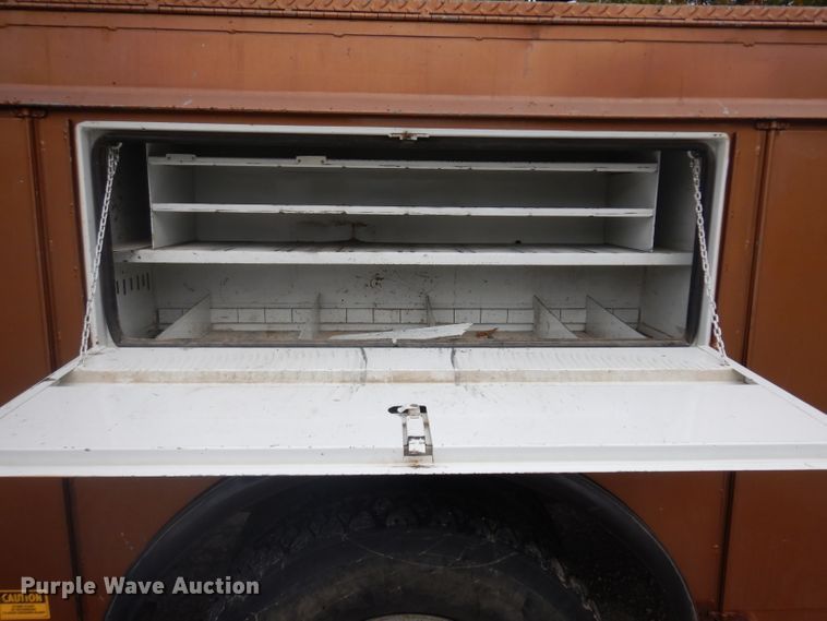 image for item GI9466 1991 GMC TopKick bucket truck