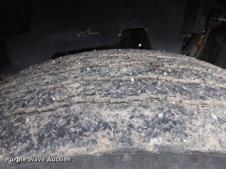 image for item GI9466 1991 GMC TopKick bucket truck