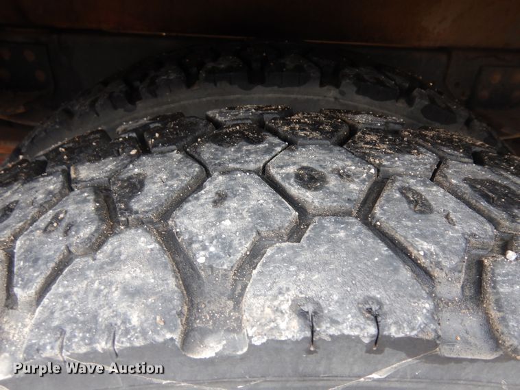 image for item GI9466 1991 GMC TopKick bucket truck