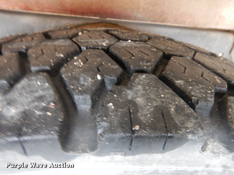 image for item GI9466 1991 GMC TopKick bucket truck