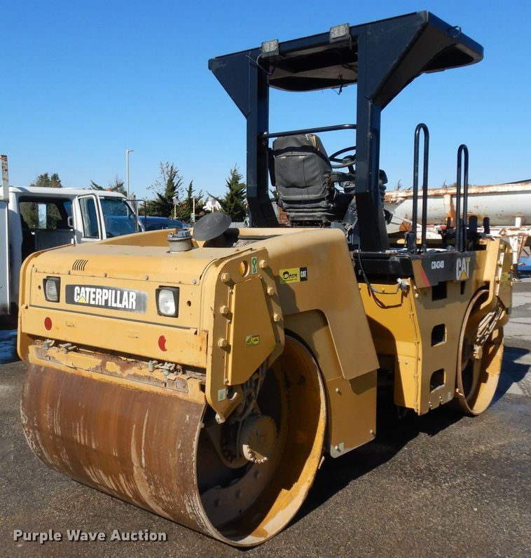 image for item GI9471 2007 Caterpillar CB434D double drum vibratory roller