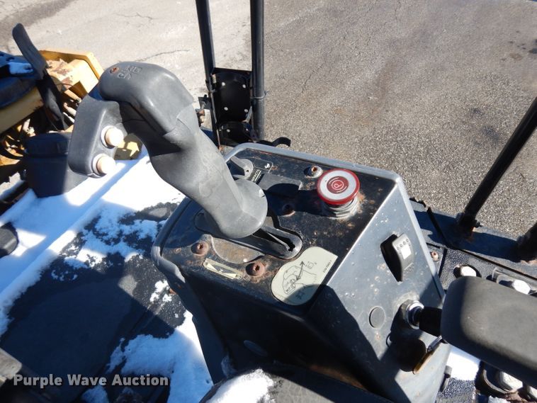 image for item GI9471 2007 Caterpillar CB434D double drum vibratory roller