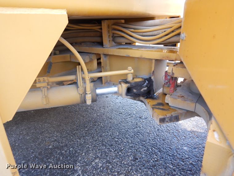 image for item GI9471 2007 Caterpillar CB434D double drum vibratory roller