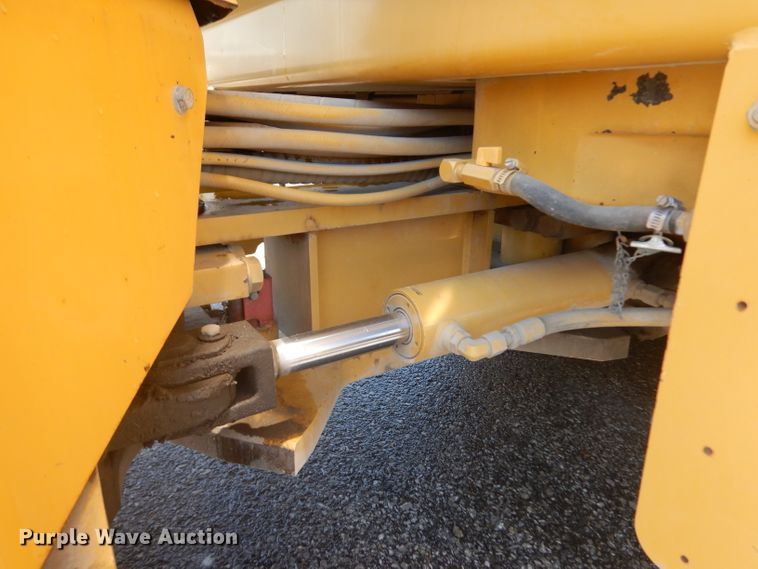 image for item GI9471 2007 Caterpillar CB434D double drum vibratory roller