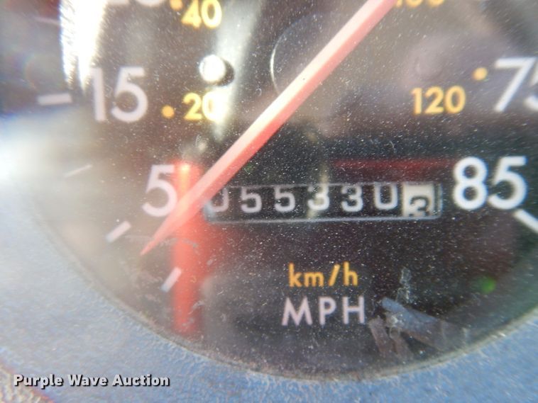 image for item GI9474 1998 Freightliner FL70 asphalt truck