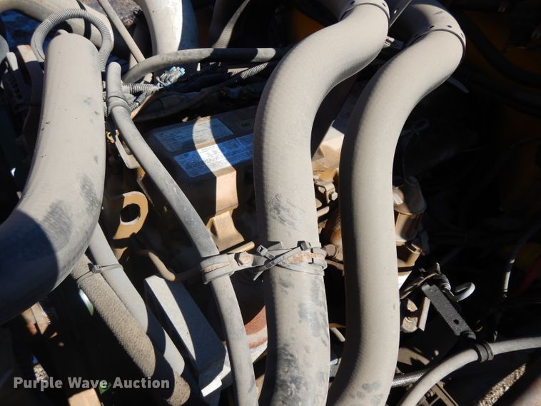 image for item GI9474 1998 Freightliner FL70 asphalt truck