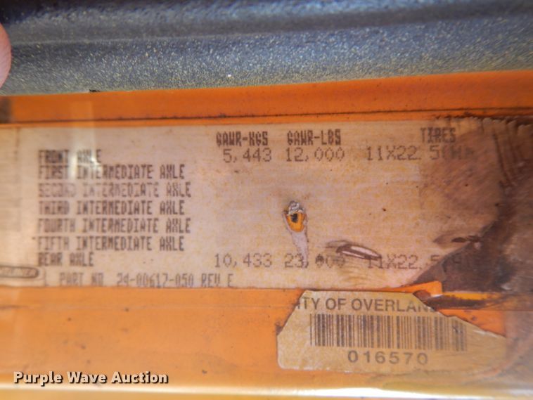 image for item GI9474 1998 Freightliner FL70 asphalt truck