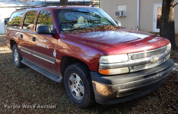 image for item GI9475 2005 Chevrolet Suburban 1500 SUV