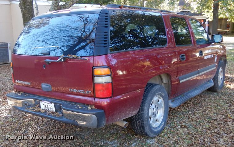 image for item GI9475 2005 Chevrolet Suburban 1500 SUV